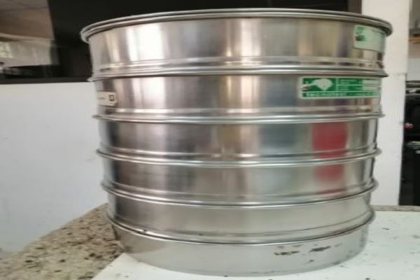 Análisis granulométrico por tamizado. 